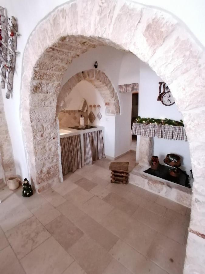 Вилла Trullo Dell'Angolo Альберобелло Экстерьер фото